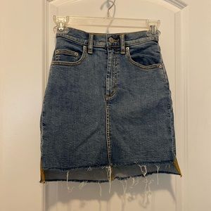 Aritzia denim skirt